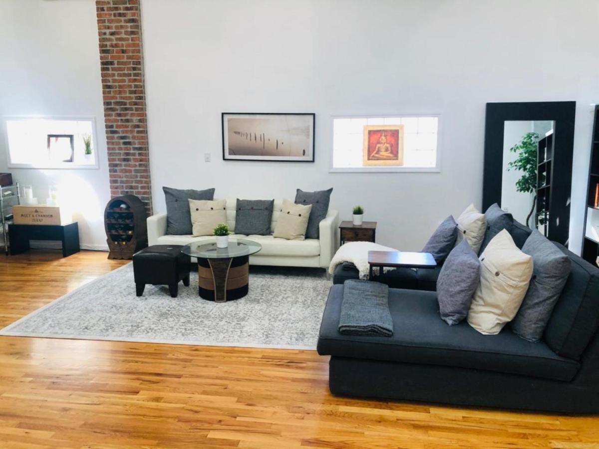 Updated Amazing Bi -Level Condo Minutes From Water Views Of New York City North Bergen Esterno foto