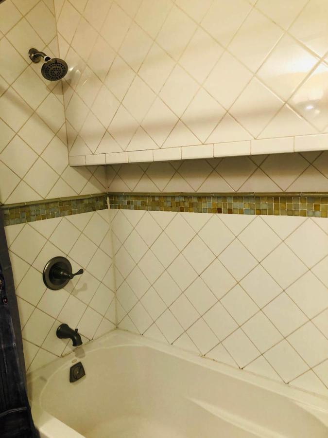 Updated Amazing Bi -Level Condo Minutes From Water Views Of New York City North Bergen Esterno foto